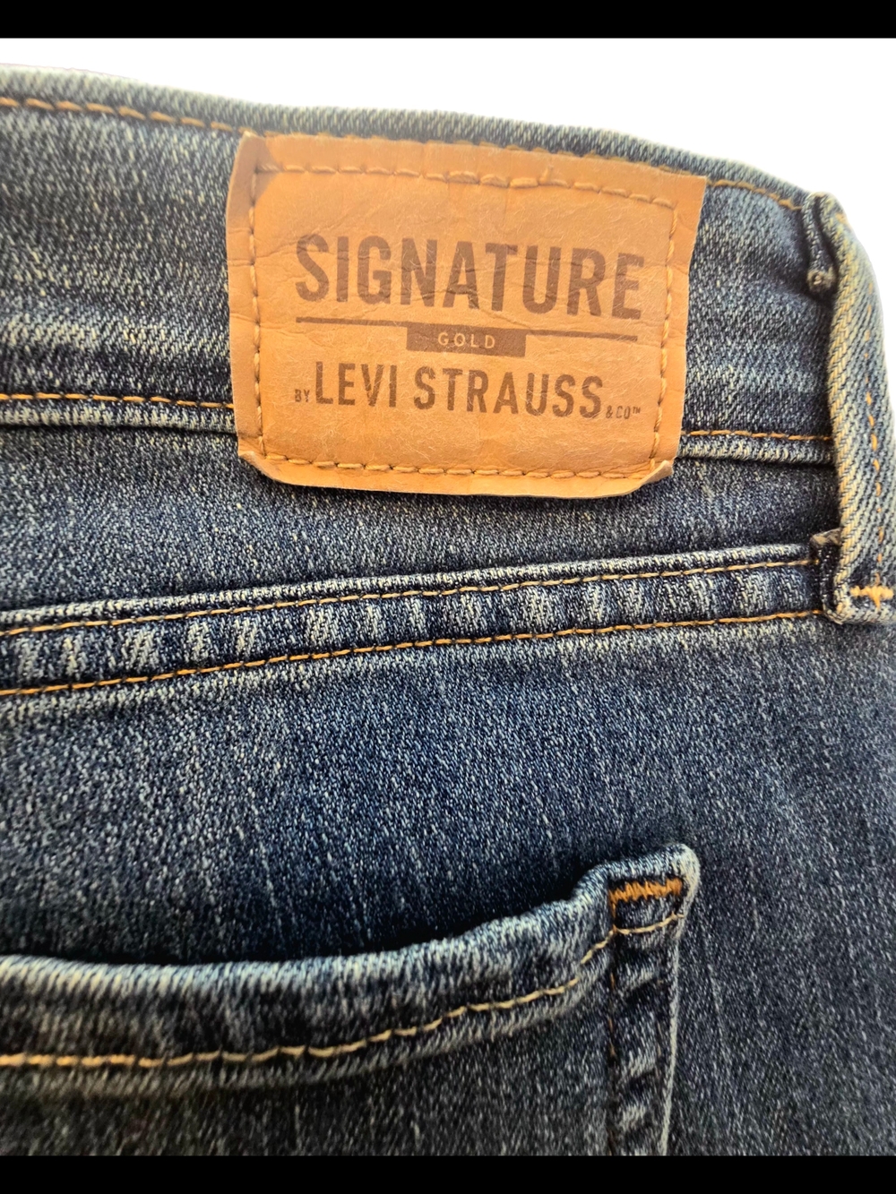 Levi’s Signature Mid-Rise Bootcut Jeans- Women's 18 (W34 L32) EUC - Picture 5 of 7